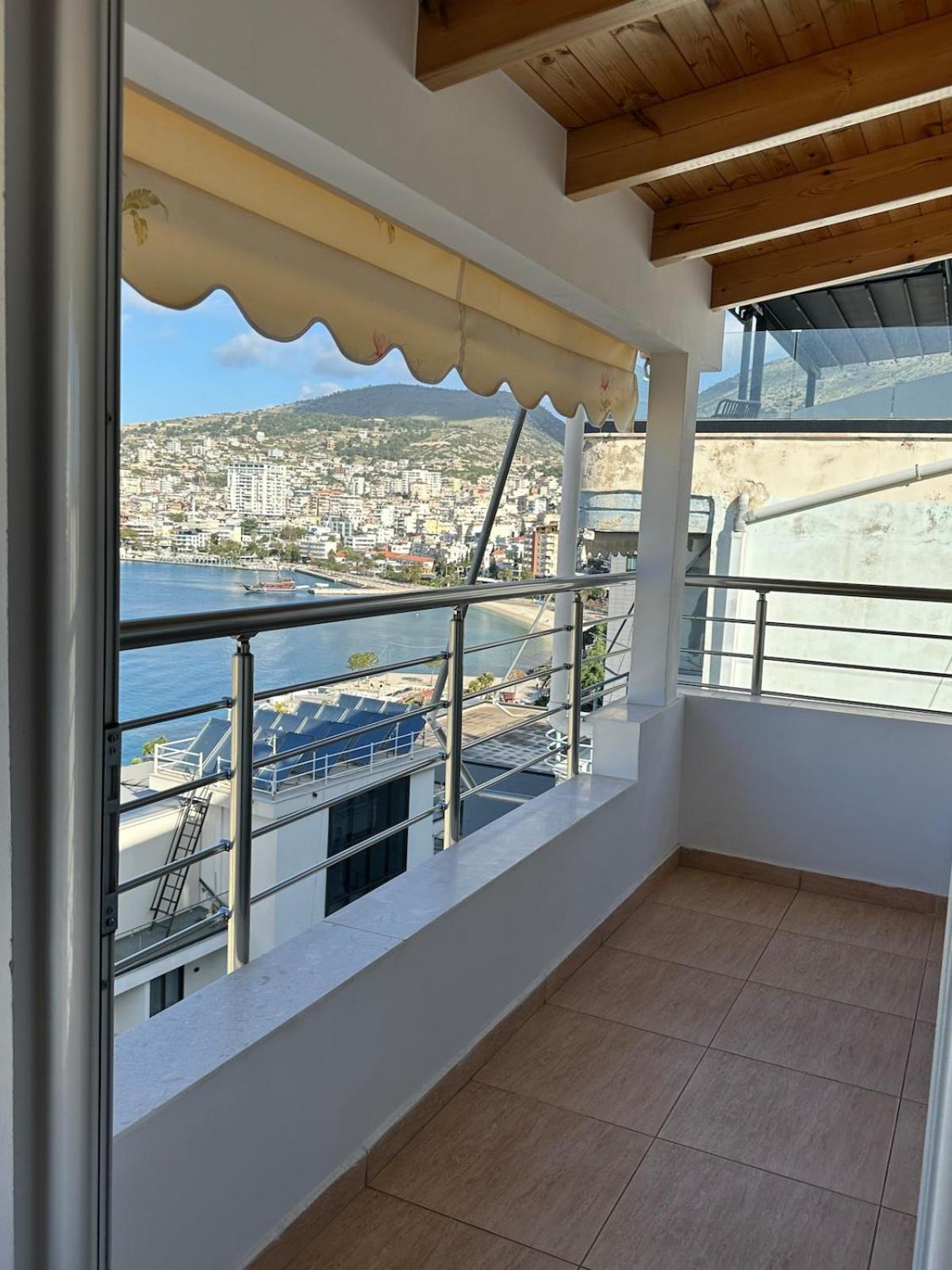 Spacious Lovely Sarandë